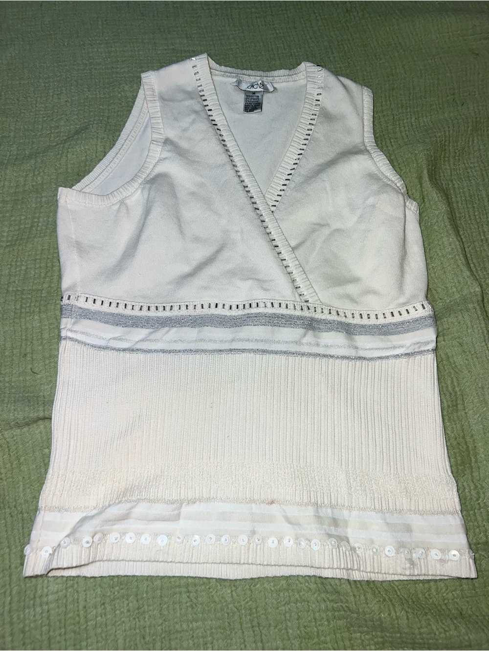 White Sleeveless V-Neck Knit Tank Top